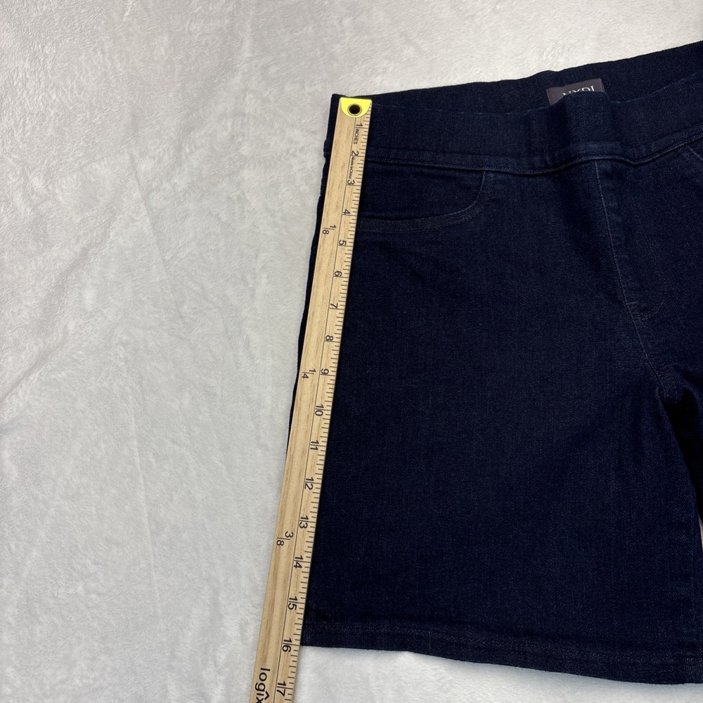 NYDJ Cool Embrace Pull-On Denim Shorts Sz 6 Slimming Stretch Casual - Picture 15 of 16